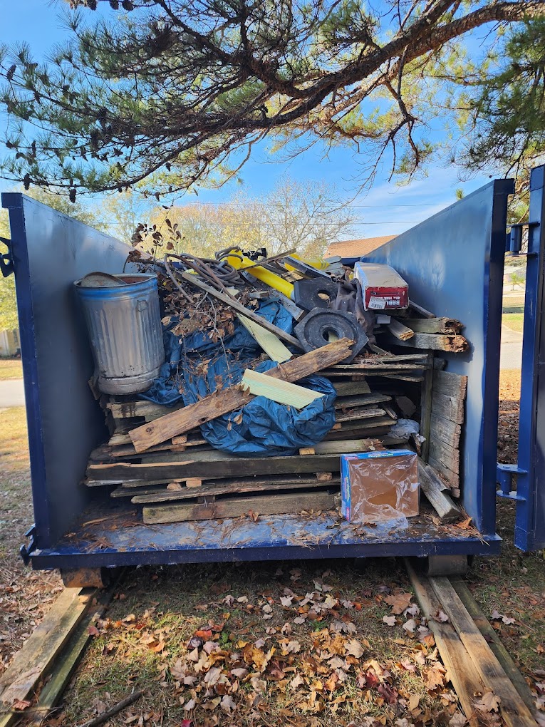 Ellenwood Dumpsters photo