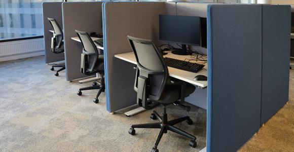 organized office spaces promote efficiency