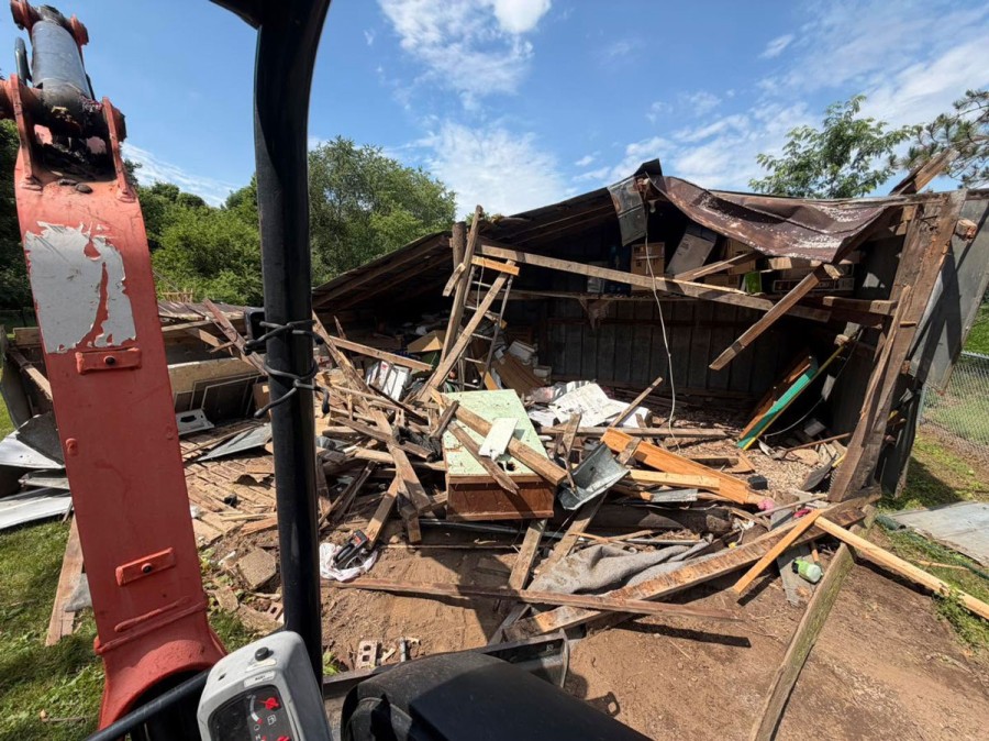 Two Setters Junk Removal, LLC photo