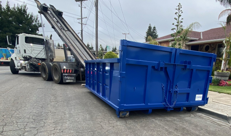 Blue Bay Dumpsters and Recycling Inc