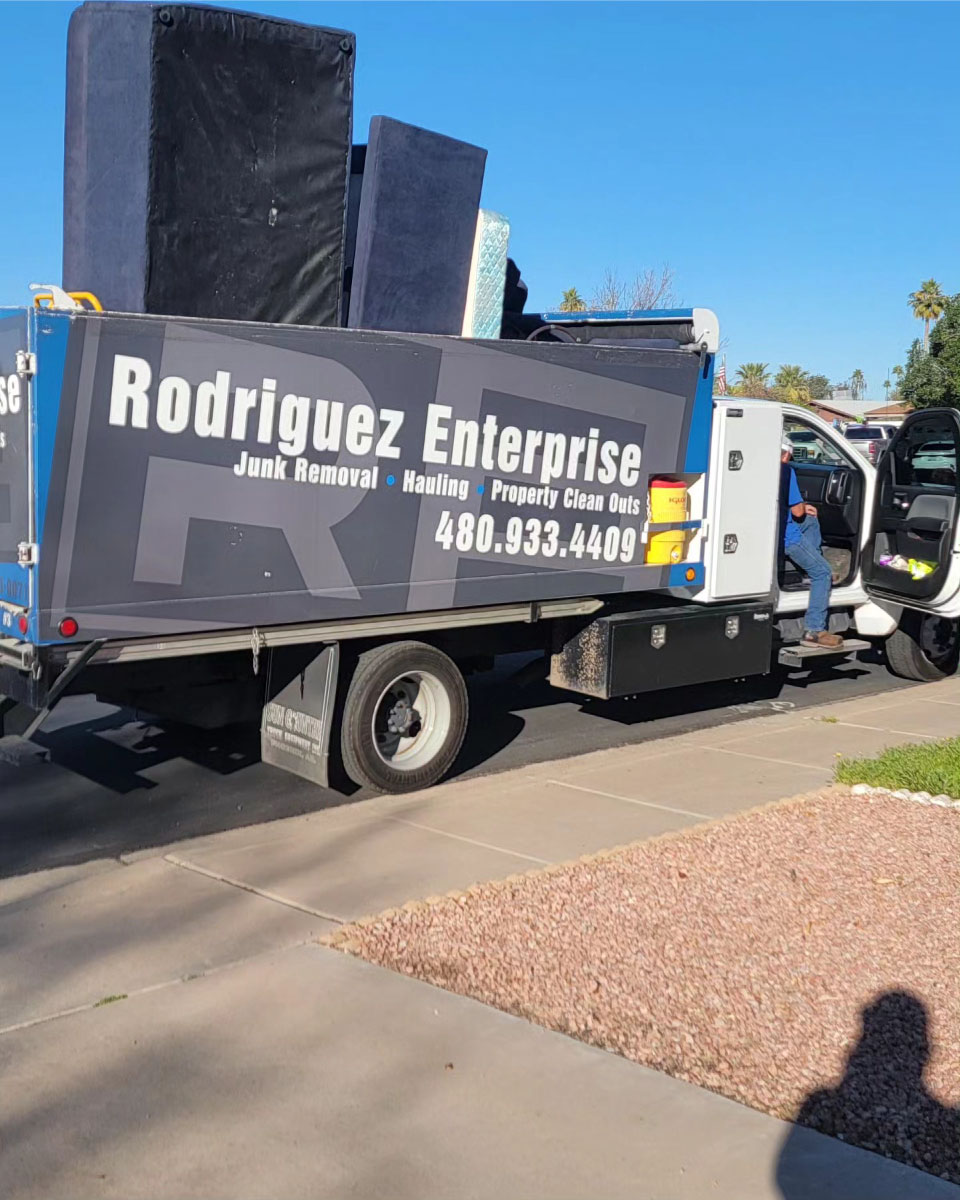 Rodriguez Enterprise, LLC - Junk Removal and Hauling photo
